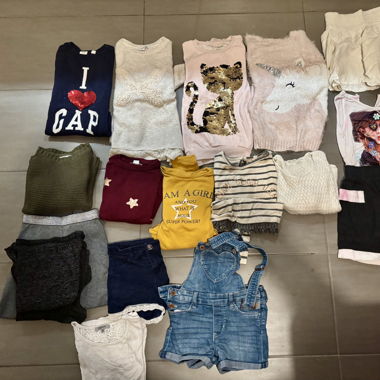 Habilles pour fille lot de 17 âge 6,7et 8 ans 