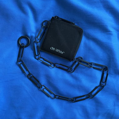 Portafoglio Off-White con catena