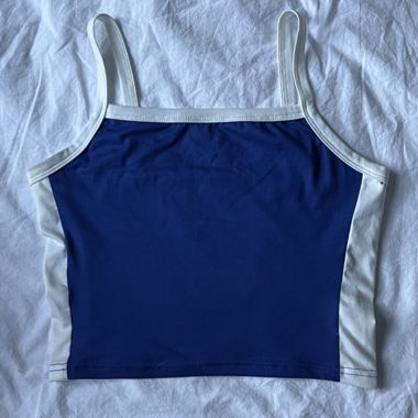 Blaues Crop Top