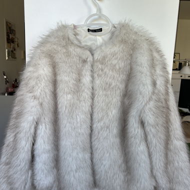 Giacca in finta pelliccia grigio chiaro/beige, taglia M