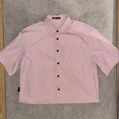 Pink short-sleeve shirt