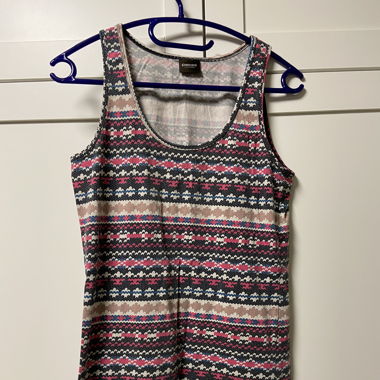 Top sans manche effet tricot coloré