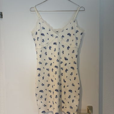 Ribbed mini dress with flowers