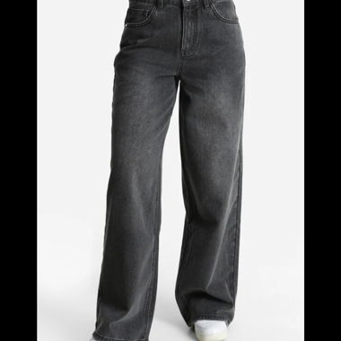 Jeans noirs à jambes larges