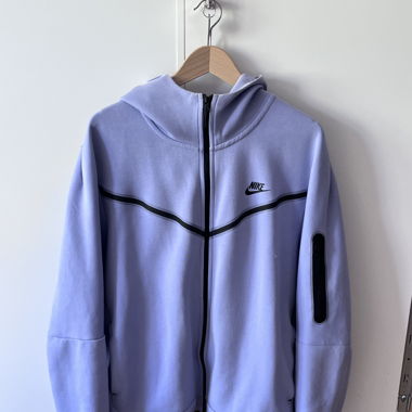 Nike Tech Hoodie – Light Purple (XL)