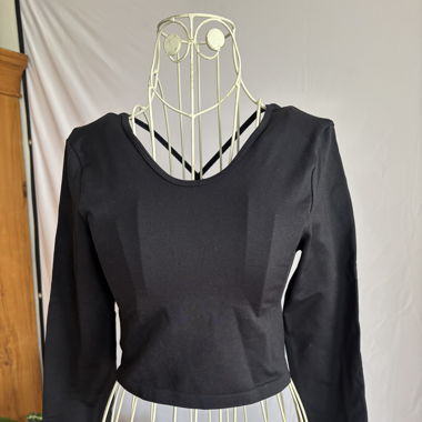 schwarzes Yoga Shirt
