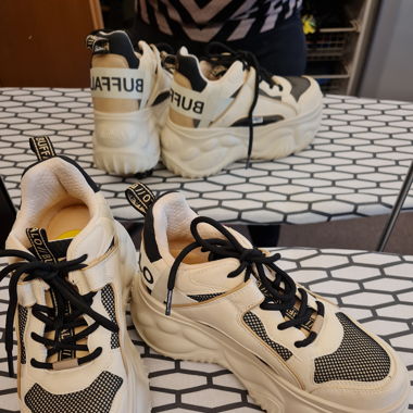 Buffalo Sneaker