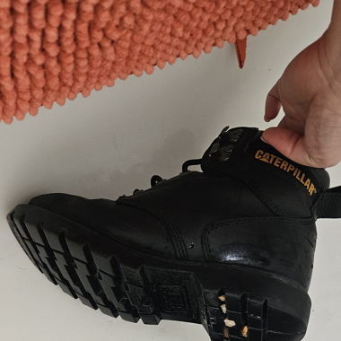 Caterpillar taille 40