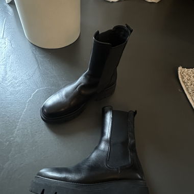 Tamaris Black Boots