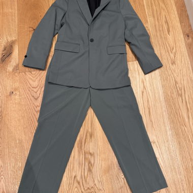 Green Women’s Suit H&M, Size M