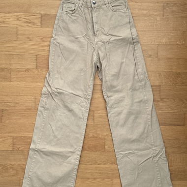 Beige Jeans