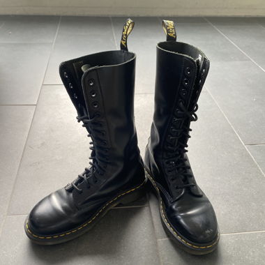 dr martens boots high