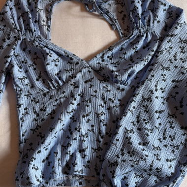 Gina Tricot Crop Top blau