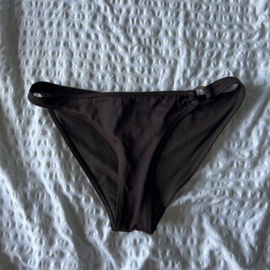 Bas de bikini marron avec détail anneau, taille XS-S