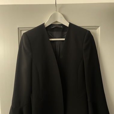 Schwarzer Blazer