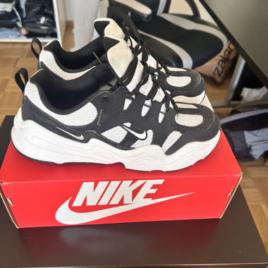 Nike tech hera 