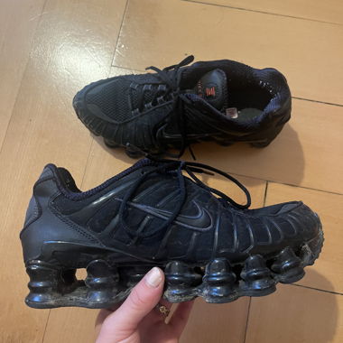schwarze nike shox