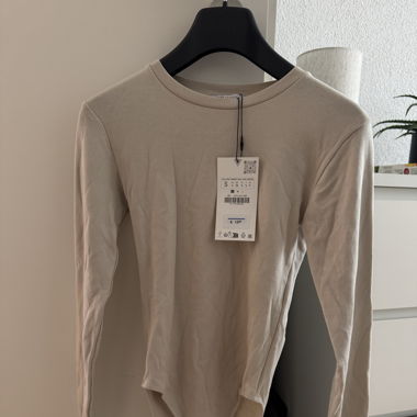 Brandneues Beige Zara Body 
