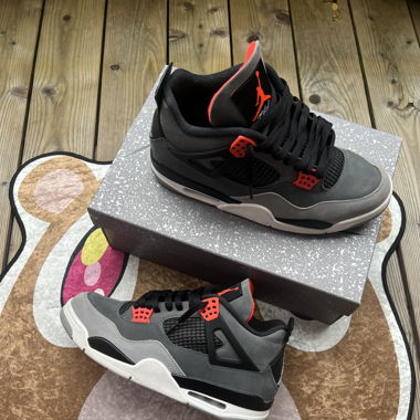 Air Jordan 4 Retro Infrared