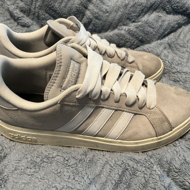 Adidas grau 