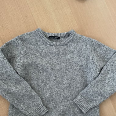Brandy Melville Sweater