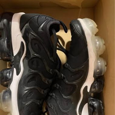 Nike airmax noir et blanc taille 41 