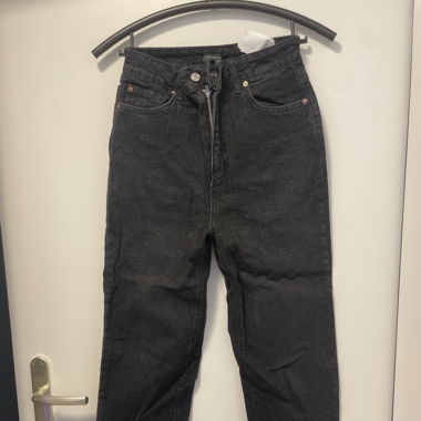 Momjeans