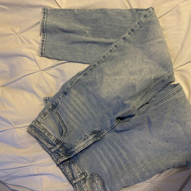 Jeans with rhinestones