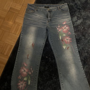 Flared Jeans with flowers