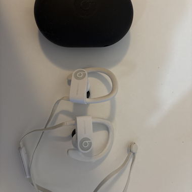 Auricolari wireless sportivi Beats bianchi
