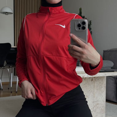 Nike Jacke rot