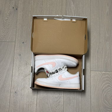 Nike Air Force, Rose