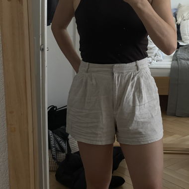 Abercrombie & Fitch beige Shorts EU36