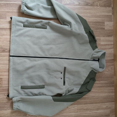 Militär Fliesjacke . Sehr bequem und schön warm 