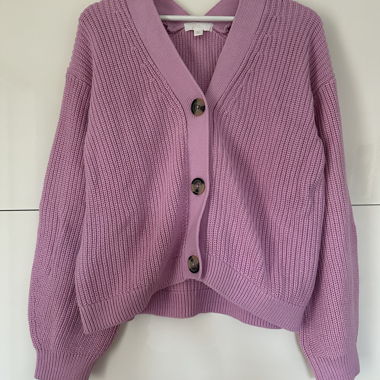 Cardigan rosa in maglia