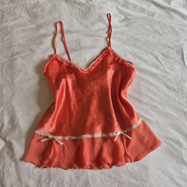Korallenfarbener Spitzen-Top-Negligee
