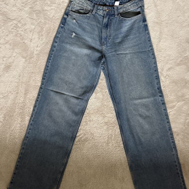 Blaue Baggyjeans