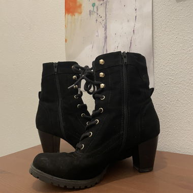 Goth-Schwarze Schnür-Stiefeletten