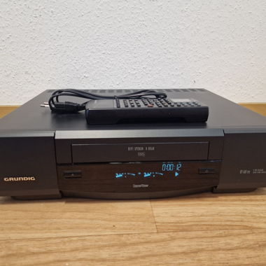 GRUNDIG HI-FI STEREO VIDEOREKORDER REVIDIERT GV440