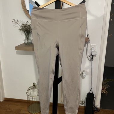 H&M Move beige leggings