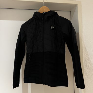 Schwarze Windbreaker Damenjacke mit Kapuze