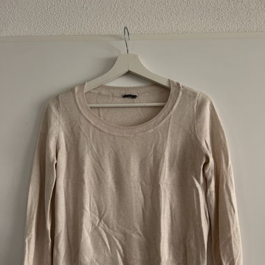 Beiger Strickpullover, Grösse 36