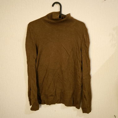 brown turtleneck sweater/ rollkragenpullover
