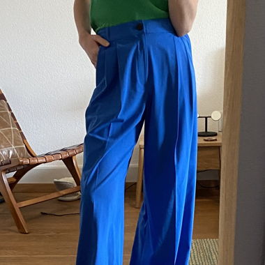 High waisted blue pants