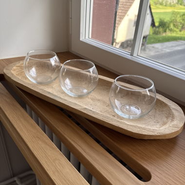 Holz-Teelichthalter mit 3 Gläsern