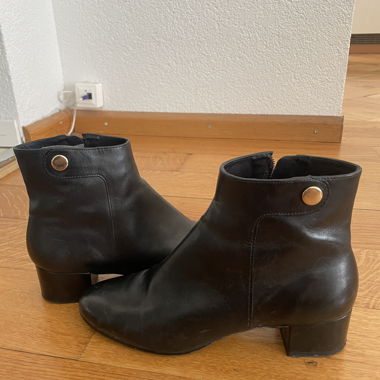 Black Leather Ankle Boots minelli