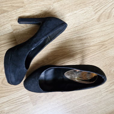 Schwarze Pumps Grösse 37