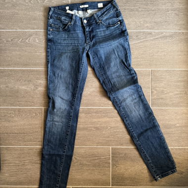 Dark blue women's skinny jeans
