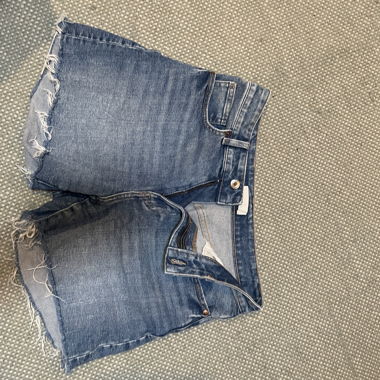 Short in denim