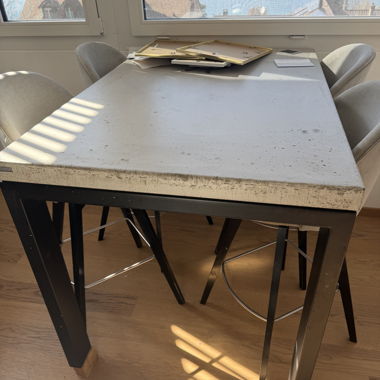 Esstisch mit 4 Stühlen